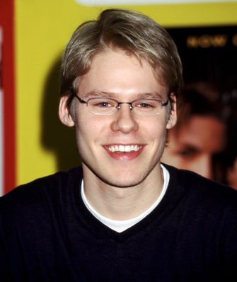 Signing-tower-records-jan-11th-2002-001.jpg