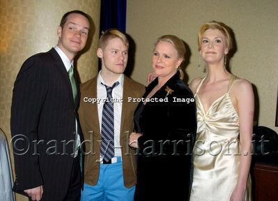 The-cable-positive-benefit-gala-mar-30th-2004-011.jpg