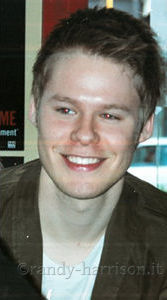 Dvd-signing-at-tower-records-feb-28th-2004-004.jpg