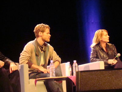 Planet-babylon-convention-panel-by-angie-oct-30th-2010-0018.JPG