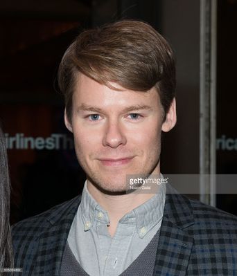 Noises-off-broadway-opening-night-arrivals-january-14th-2016-000.jpg