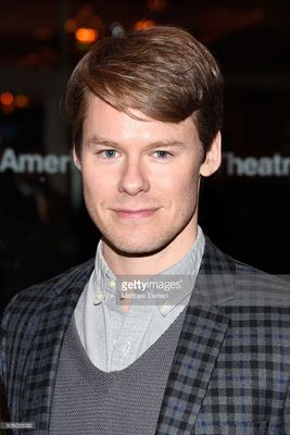 Noises-off-broadway-opening-night-arrivals-january-14th-2016-001.jpg