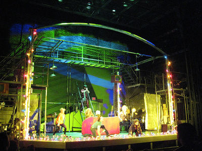 Pop-yale-repertory-theatre-on-stage-december-1st-2009-000.jpg