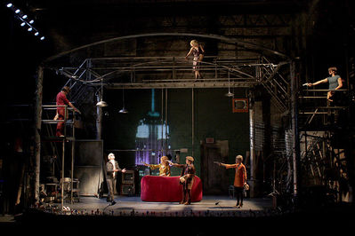 Pop-yale-repertory-theatre-on-stage-december-1st-2009-025.jpg