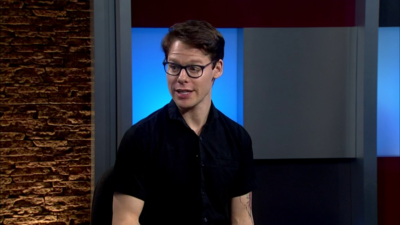 rtc-cabaret-the-warner-cable-news-mar-30th-2016-screencaps-0067.png