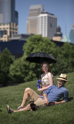 Sunday-in-the-park-with-george-by-startribune-000.jpg